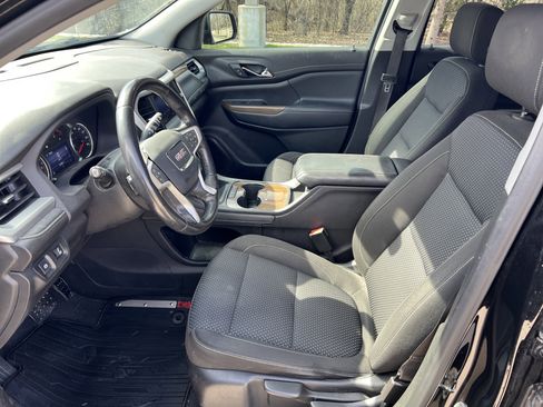 Used 2020 GMC Acadia SLE image 16