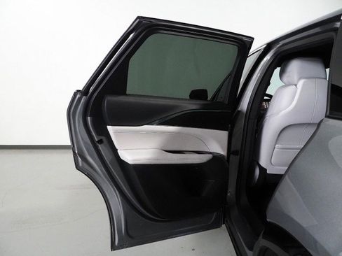 Used 2024 Cadillac Lyriq Luxury image 62