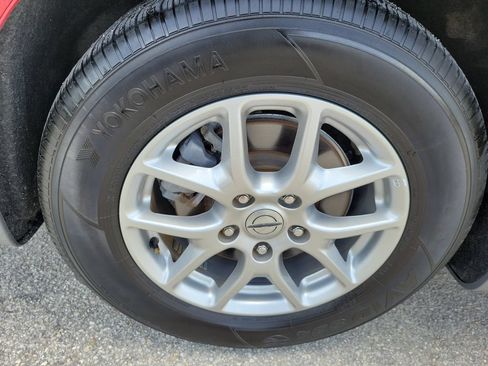 Used 2025 Chrysler Pacifica Select FWD image 6