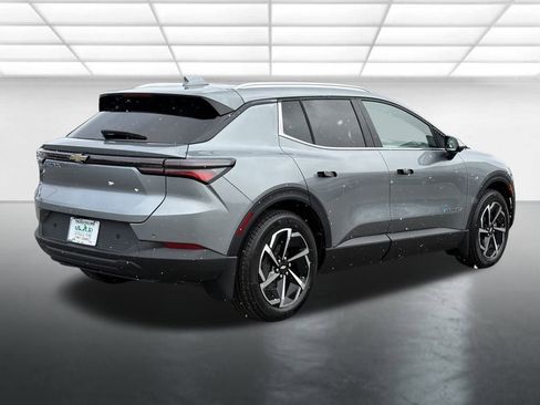 New 2026 Chevrolet Equinox EV LT image 20