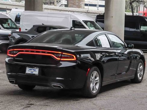 Used 2023 Dodge Charger SXT image 4