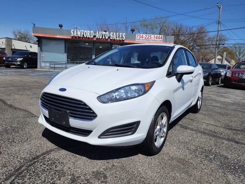 Used 2019 Ford Fiesta SE image 8