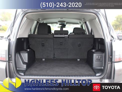 Used 2021 Toyota 4Runner TRD Off-Road image 10