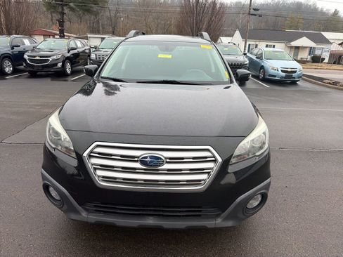 Used 2017 Subaru Outback 2.5i Premium image 8