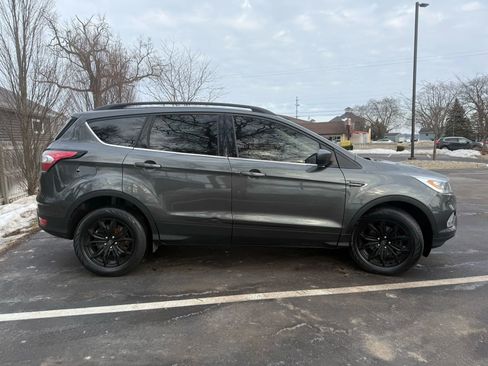 Used 2018 Ford Escape SEL w/ Canadian Touring Package image 4