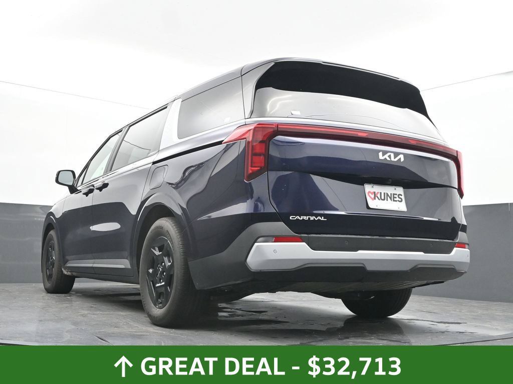 Used 2026 Kia Carnival FWD image 46