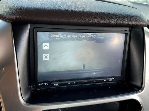 Used 2015 Chevrolet Suburban LT w/ Luxury Package image 25