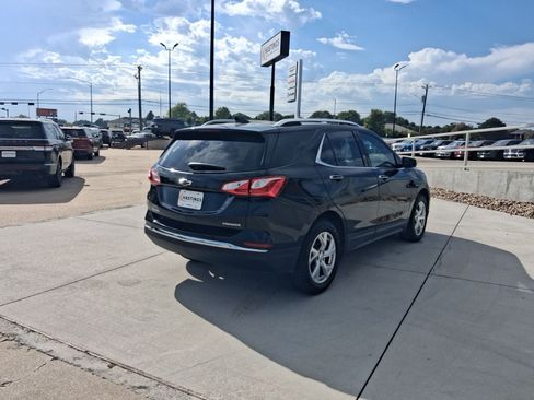 Used 2020 Chevrolet Equinox Premier FWD image 5