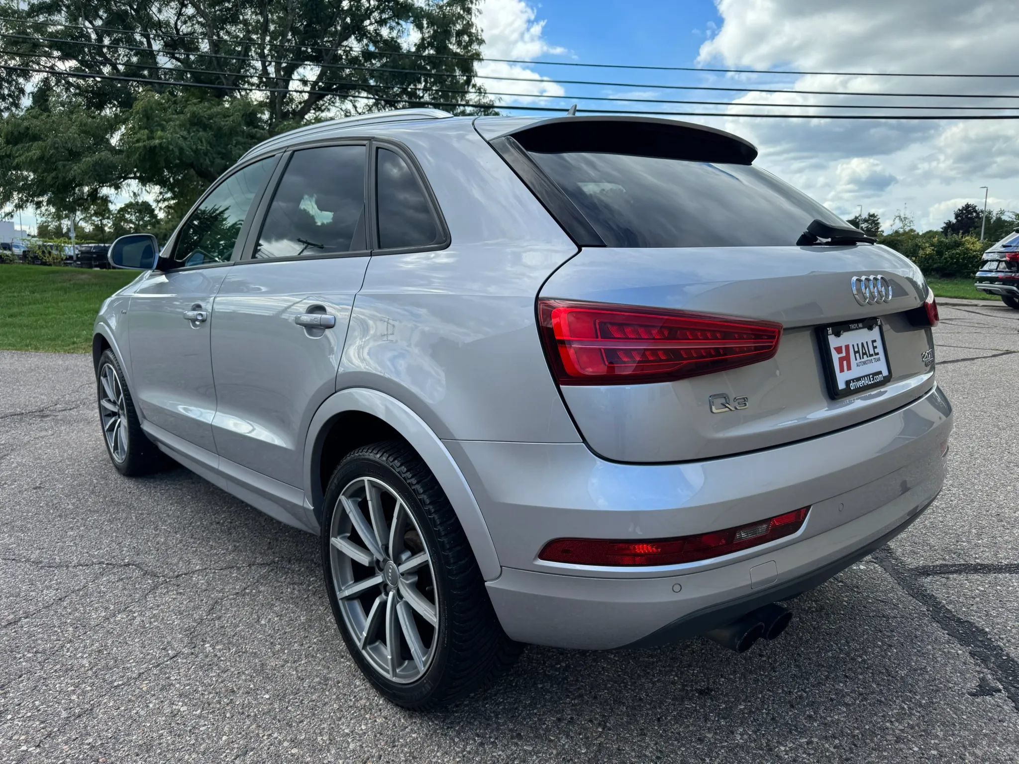 Used 2018 Audi Q3 2.0T Premium w/ Convenience Package AWD/4WD image 7