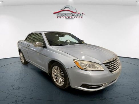 Used 2013 Chrysler 200 Limited FWD image 1