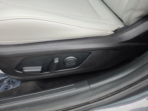 Used 2022 Hyundai Elantra Limited w/ Cargo Package FWD image 20