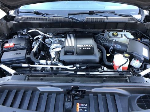 Used 2021 Chevrolet Silverado 1500 LTZ image 24