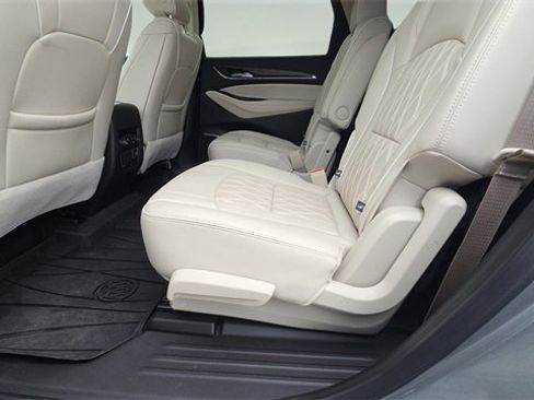 Used 2023 Buick Enclave Avenir w/ Avenir Technology Package image 31