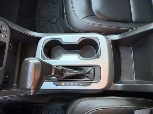 Used 2019 Chevrolet Colorado LT w/ Redline Special Edition image 19