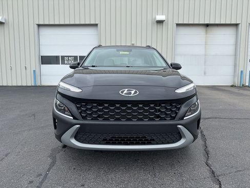 Used 2023 Hyundai Kona SEL AWD/4WD image 2
