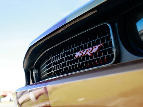 Used 2014 Dodge Challenger R/T image 39