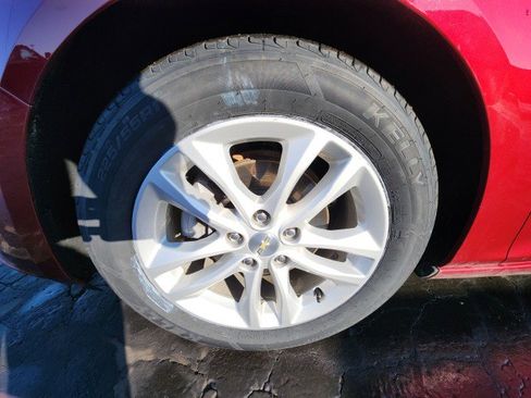 Used 2018 Chevrolet Malibu LT image 10