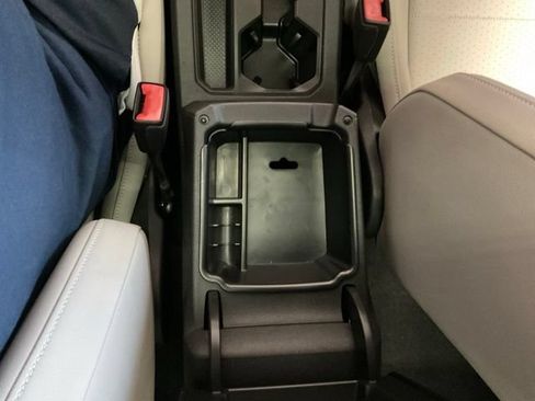 Used 2019 Volkswagen Tiguan SE w/ Panoramic Sunroof Package AWD/4WD image 40