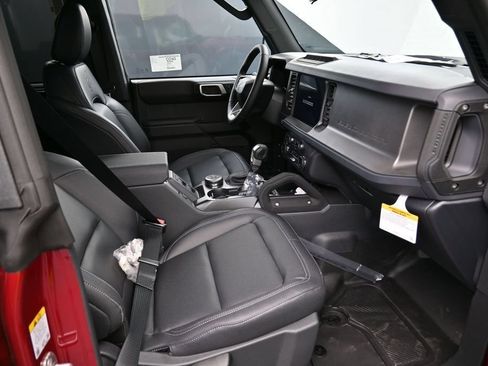 New 2026 Ford Bronco Badlands w/ Sasquatch Package AWD/4WD image 11