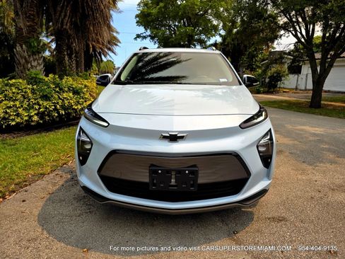 Used 2023 Chevrolet Bolt EUV LT w/ Convenience Package FWD image 17