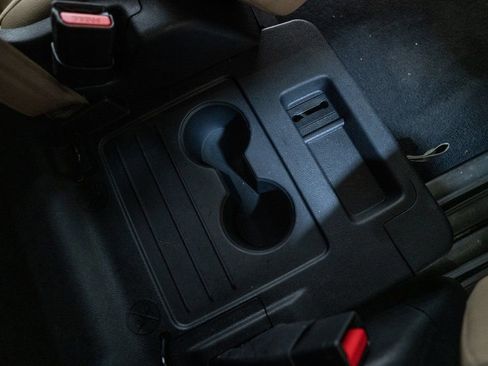 Used 2024 Toyota Sienna XLE image 39