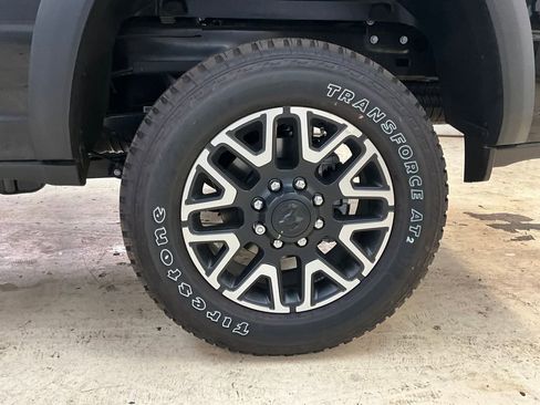 New 2025 RAM 2500 Limited image 15