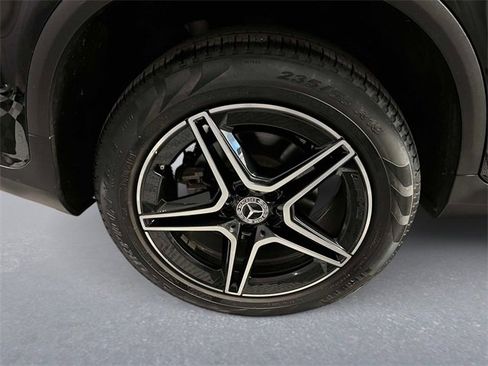 Certified 2022 Mercedes-Benz GLC 300 4MATIC image 8