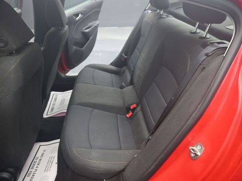 Used 2018 Chevrolet Cruze LS image 10