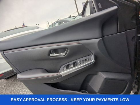 Used 2025 Nissan Sentra SR image 30