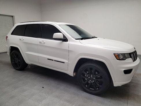 Used 2021 Jeep Grand Cherokee Laredo X AWD/4WD image 11
