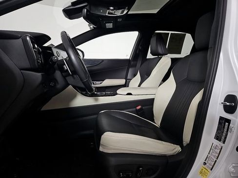 Used 2022 Lexus NX 250 FWD w/ Premium Package image 14