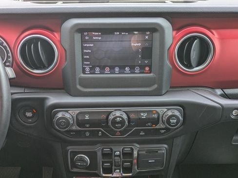 Used 2021 Jeep Wrangler Unlimited Rubicon AWD/4WD image 17