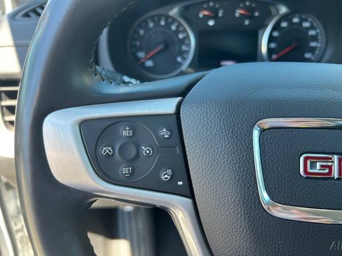Certified 2022 GMC Terrain SLT AWD/4WD image 16