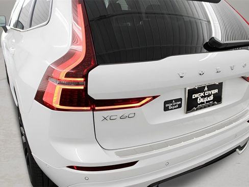 New 2026 Volvo XC60 T8 Ultra w/ Protection Package Premier image 29