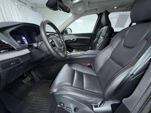 Used 2024 Volvo XC90 B6 Ultimate w/ Protection Package Premier AWD/4WD image 12