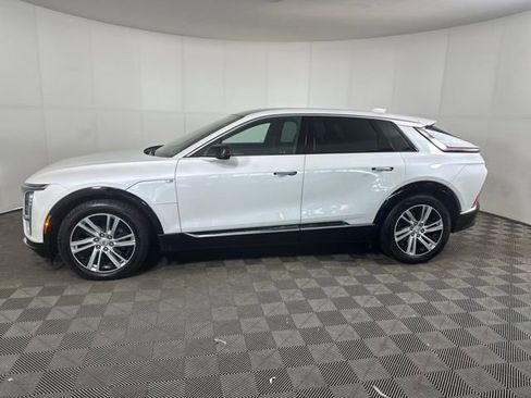 Used 2024 Cadillac Lyriq Tech image 6