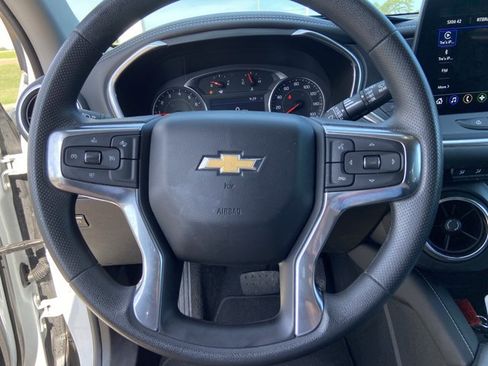 Used 2025 Chevrolet Blazer LT FWD image 35