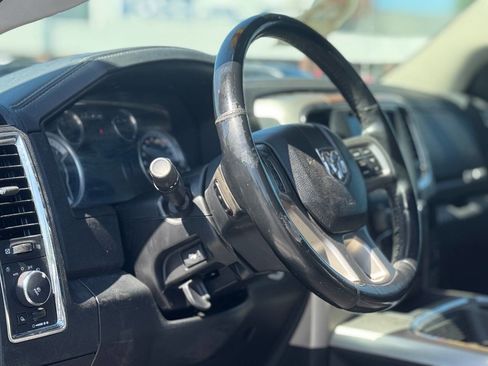 Used 2016 RAM 1500 Laramie w/ Convenience Group AWD/4WD image 2