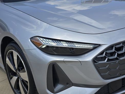 New 2025 Audi A5 2.0T Prestige image 9