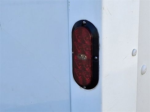 Used 2022 Ford E-350 and Econoline 350 Super Duty w/ Power Windows & Locks Group image 28