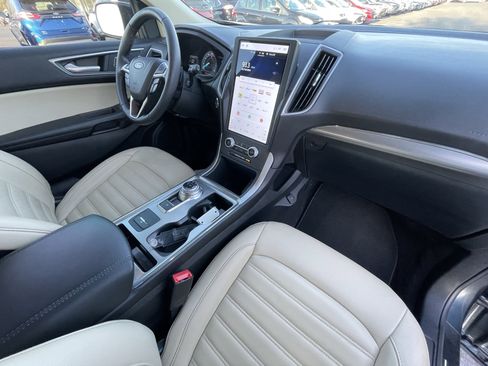 Certified 2022 Ford Edge SEL w/ Convenience Package image 36