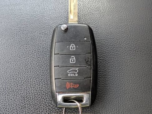 Used 2016 Kia Sorento L FWD image 31