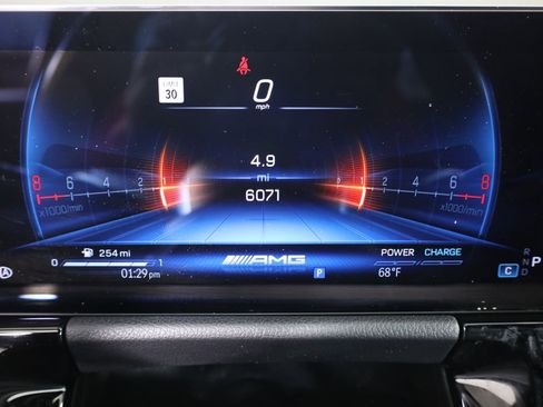Used 2025 Mercedes-Benz GLA 35 AMG 4MATIC image 17