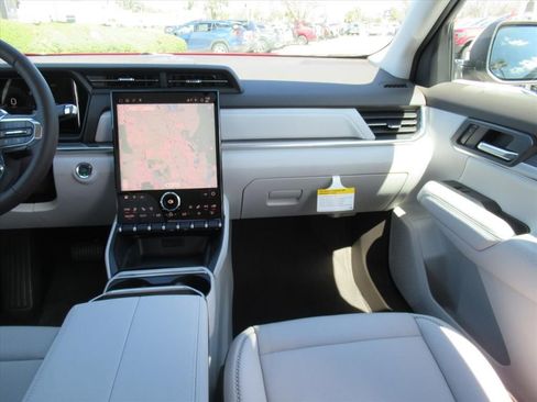 New 2026 GMC Terrain Denali AWD/4WD image 13