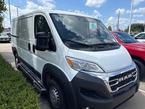 Used 2025 RAM ProMaster 2500 w/ U-Haul Equipment Group FWD image 3