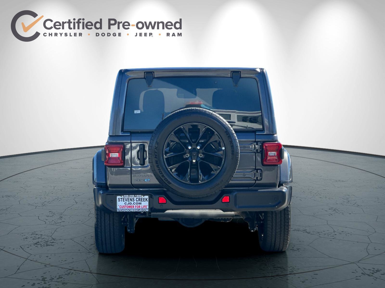 Certified 2025 Jeep Wrangler Unlimited Sahara w/ Safety Group AWD/4WD image 5