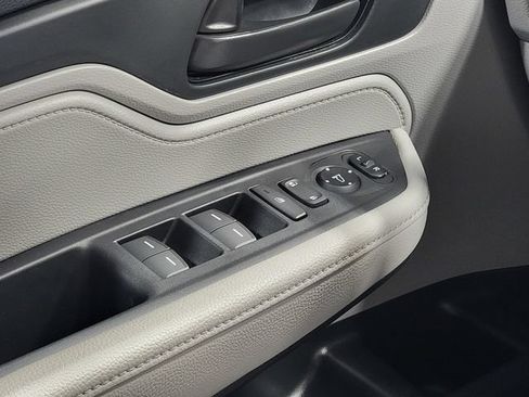 Certified 2023 Honda Odyssey EX image 22