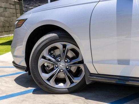 Used 2024 Honda Accord EX-L image 38