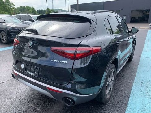 Used 2023 Alfa Romeo Stelvio Ti AWD/4WD image 7