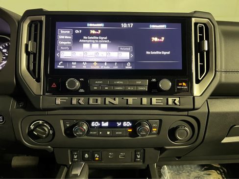 Used 2025 Nissan Frontier SV w/ SV Convenience Package AWD/4WD image 12